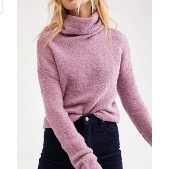 Free People Stormy Pullover Turtleneck Sweater Lavender Size Medium Gently Used - Picture 1 of 6